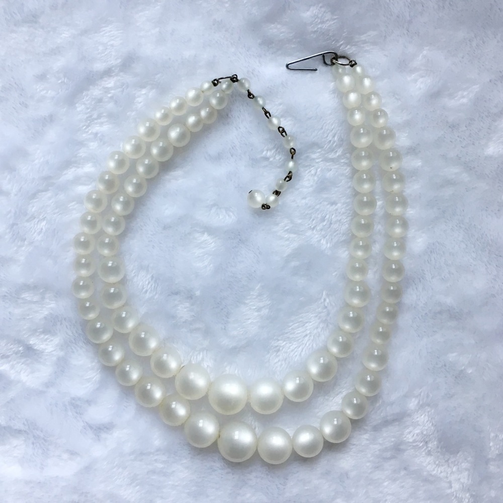 🌚 VTG 50s Moonglow Double Strand Necklace